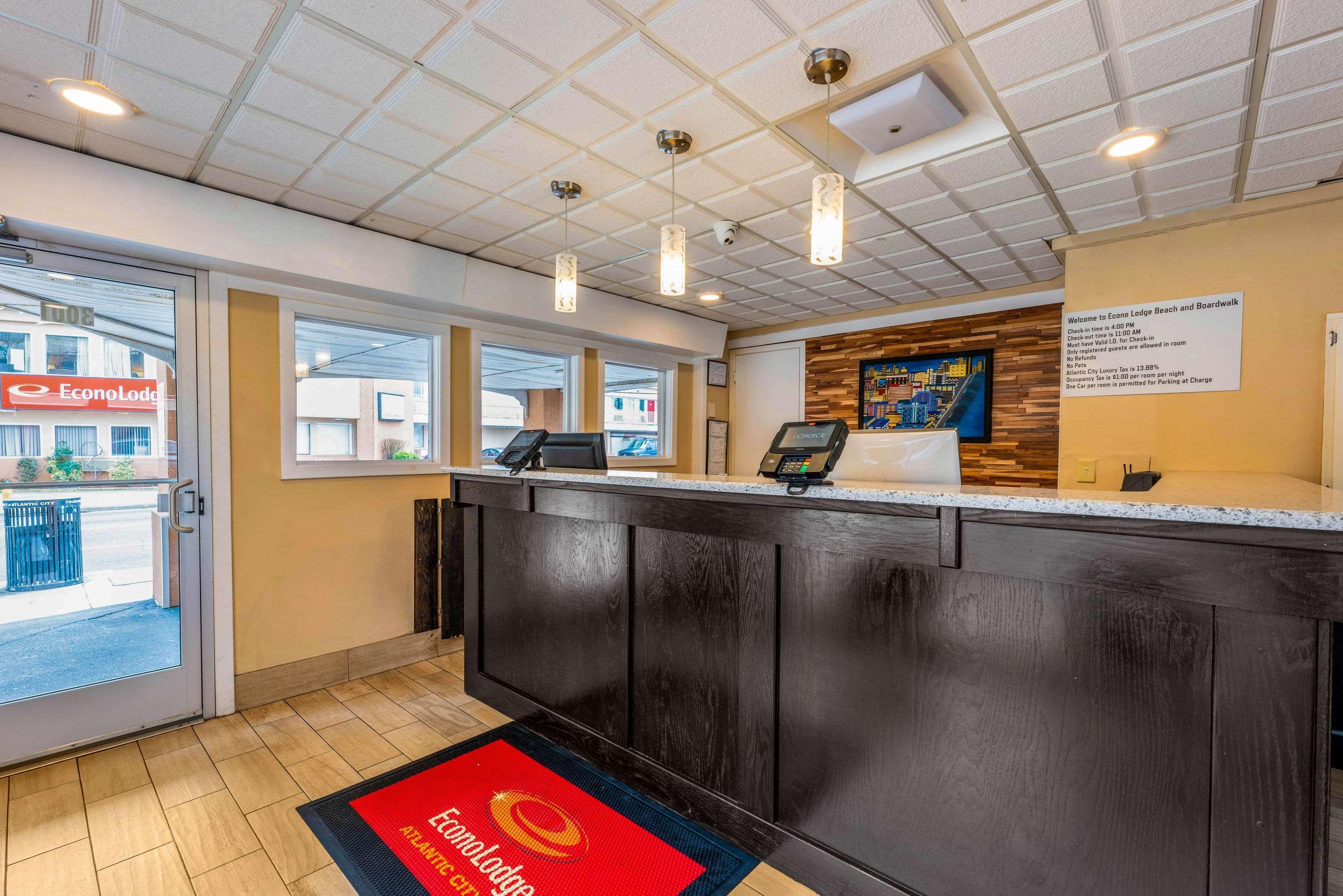 Econo Lodge Beach And Boardwalk Atlantic City Exterior foto